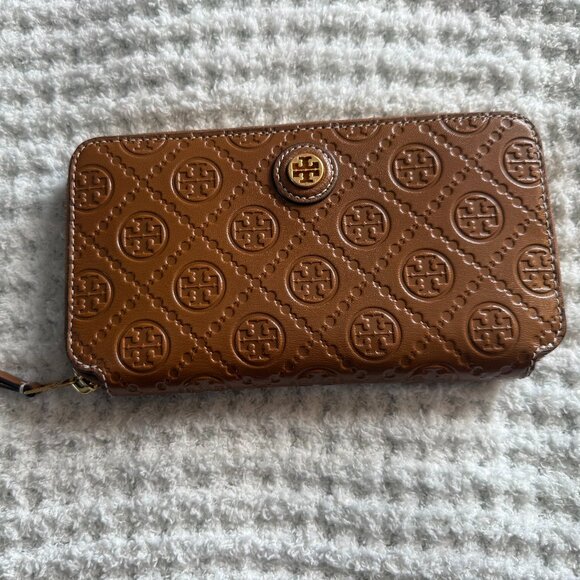 Tory Burch T Monogram Leather Continental Wallet - Picture 1 of 6